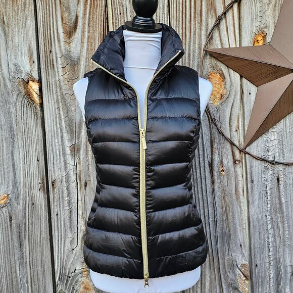 Black Puffer Vest Lilly Pulitzer Allie Size XS Zip Floral Reef Puffer Packable - Picture 1 of 10